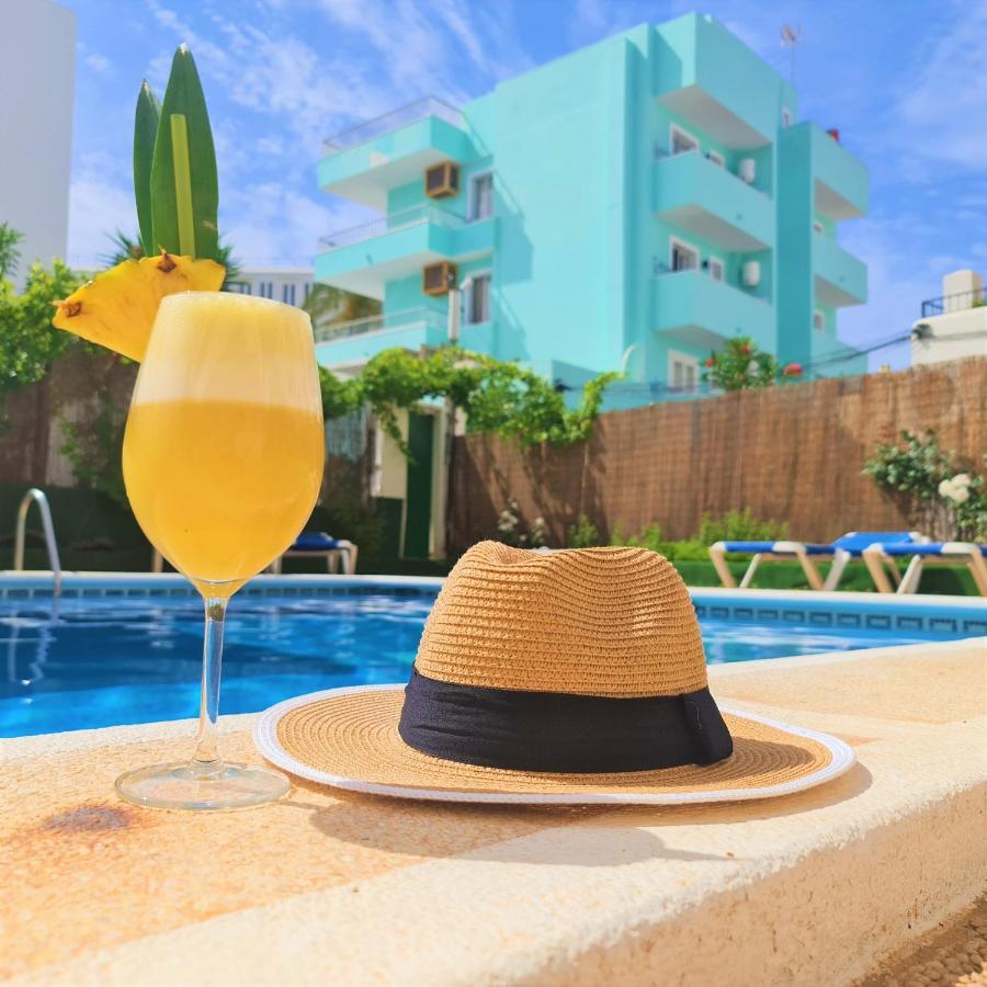 Tabbu Ibiza Apartments Playa d'en Bossa Dış mekan fotoğraf