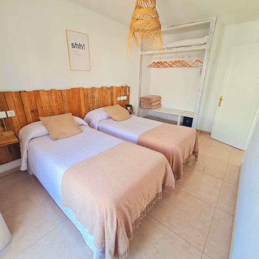Tabbu Ibiza Apartments Playa d'en Bossa Dış mekan fotoğraf