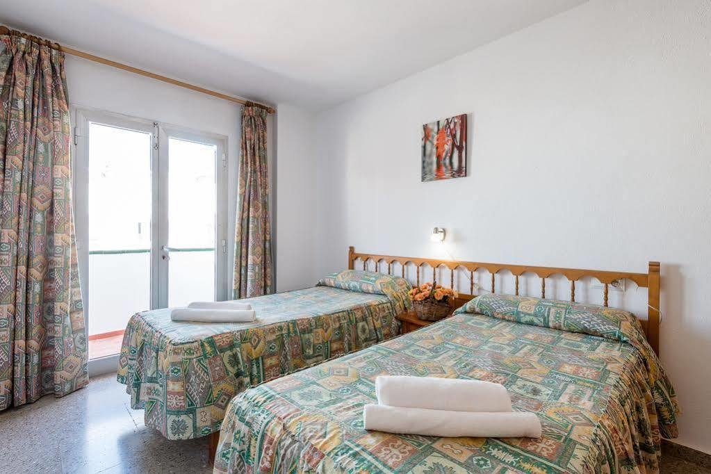 Tabbu Ibiza Apartments Playa d'en Bossa Dış mekan fotoğraf